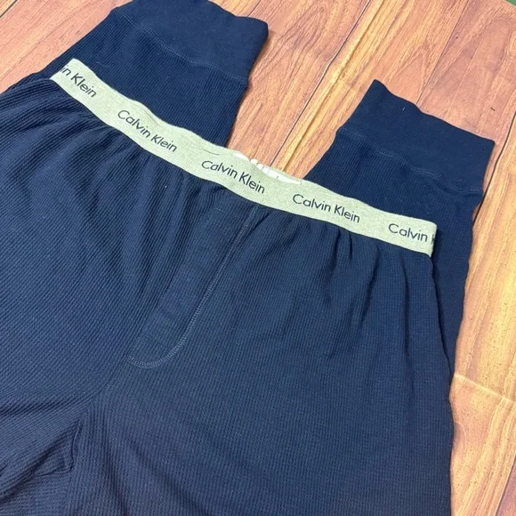 Men’s Size XL Calvin Klein Navy Waffle Knit Thermal Loungewear Joggers - Picture 3 of 13